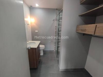 Apartamento en venta en Laureles, Medellín · foto 3 de 20