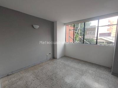 Apartamento en venta en Laureles, Medellín · foto 4 de 20