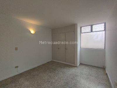 Apartamento en venta en Laureles, Medellín · foto 9 de 20