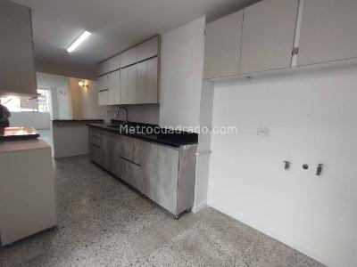 Apartamento en venta en Laureles, Medellín · foto 14 de 20