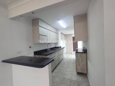 Apartamento en venta en Laureles, Medellín · foto 15 de 20