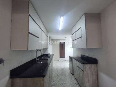 Apartamento en venta en Laureles, Medellín · foto 16 de 20
