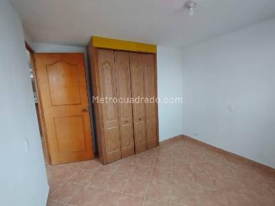 Apartamento de 3 alcobas en venta en Prado, Medellín, 58 m² · foto 12 de 16
