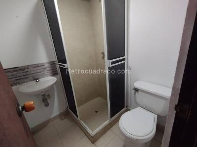 Apartamento de 3 alcobas en venta en Prado, Medellín, 58 m² · foto 5 de 16