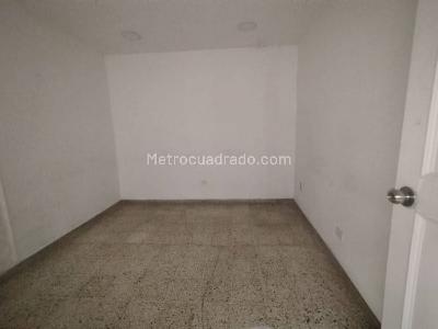Casa de 5 alcobas en arriendo en Medellin, Medellín, 240 m² · foto 12 de 20