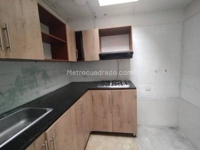 Casa de 5 alcobas en arriendo en Medellin, Medellín, 240 m² · foto 8 de 20
