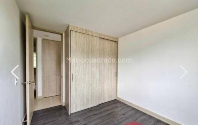 Apartamento de 3 alcobas en venta en Sabaneta, Sabaneta, 52 m² · foto 5 de 13