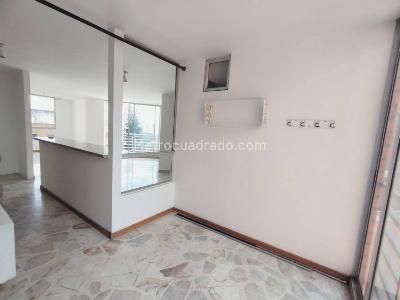 Apartamento en venta en La Almeria, Medellín · foto 5 de 20