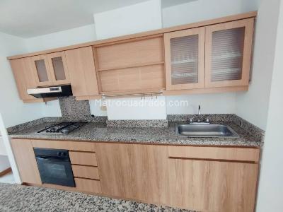 Apartamento en venta en La Almeria, Medellín · foto 9 de 20