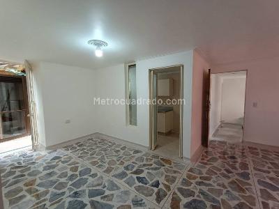 Apartamento de 4 alcobas en venta en La Floresta, Medellín, 112 m² · foto 4 de 20