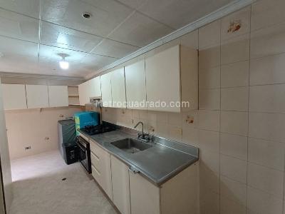 Apartamento de 4 alcobas en venta en La Floresta, Medellín, 112 m² · foto 5 de 20