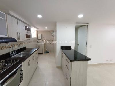Apartamento en venta en Villa Hermosa, Medellín · foto 2 de 16