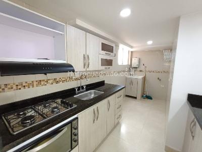 Apartamento en venta en Villa Hermosa, Medellín · foto 3 de 16