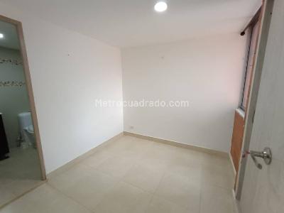 Apartamento en venta en Villa Hermosa, Medellín · foto 9 de 16
