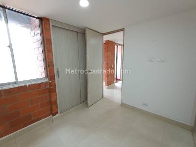 Apartamento en venta en Villa Hermosa, Medellín · foto 10 de 16