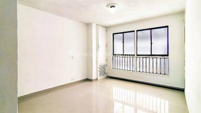 Apartamento en venta en Laureles, Medellín · foto 3 de 20