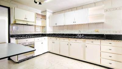 Apartamento en venta en Laureles, Medellín · foto 4 de 20