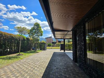 Casa de 4 alcobas en venta en Vereda El Tablazo, Rionegro, 1875 m² · foto 20 de 20
