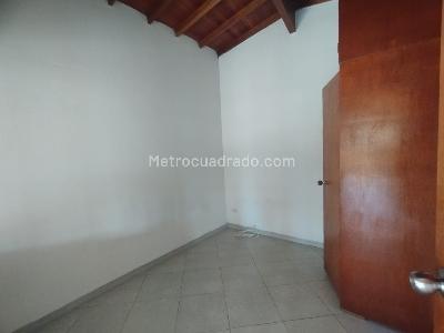 Apartamento de 2 alcobas en arriendo en La Colina, Medellín, 75 m² · foto 13 de 13