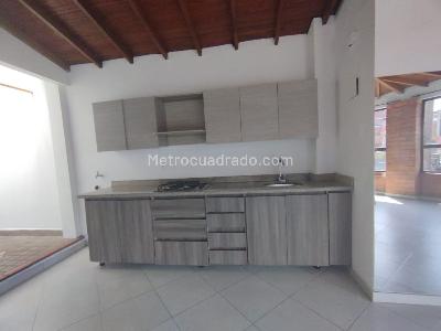 Apartamento de 2 alcobas en arriendo en La Colina, Medellín, 75 m² · foto 5 de 13