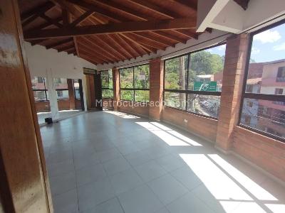 Apartamento de 2 alcobas en arriendo en La Colina, Medellín, 75 m² · foto 8 de 13