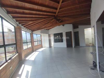 Apartamento de 2 alcobas en arriendo en La Colina, Medellín, 75 m² · foto 9 de 13