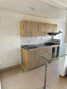 Apartamento de 3 alcobas en arriendo en Rodeo Alto, Medellín, 56 m² · foto 2 de 20