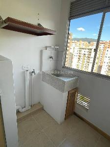 Apartamento de 3 alcobas en arriendo en Rodeo Alto, Medellín, 56 m² · foto 6 de 20