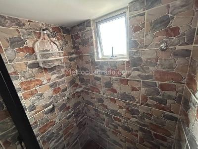 Apartamento de 2 alcobas en arriendo en Loma Del Indio, Medellín, 50 m² · foto 10 de 17