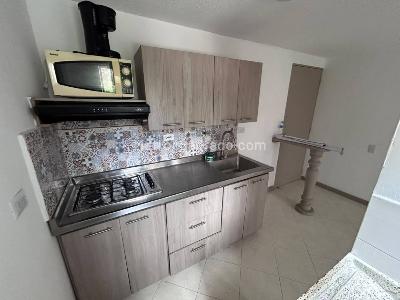 Apartamento de 2 alcobas en arriendo en Loma Del Indio, Medellín, 50 m² · foto 3 de 17