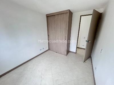 Apartamento de 2 alcobas en arriendo en Loma Del Indio, Medellín, 50 m² · foto 7 de 17