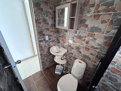 Apartamento de 2 alcobas en arriendo en Loma Del Indio, Medellín, 50 m² · foto 9 de 17