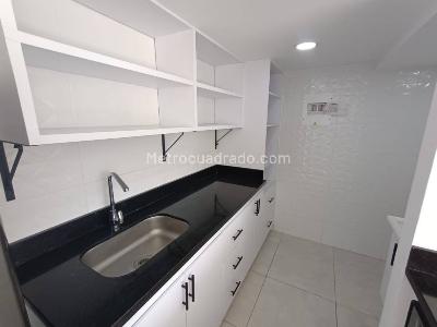 Apartamento de 3 alcobas en venta en Maria Auxiliadora, Sabaneta, 52 m² · foto 3 de 17