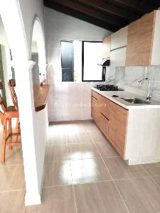 Apartamento de 2 alcobas en venta en Cabañitas, Bello, 76 m² · foto 4 de 8