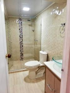 Apartamento de 2 alcobas en venta en Cabañitas, Bello, 76 m² · foto 6 de 8