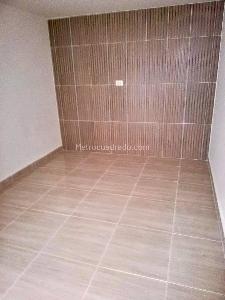 Apartamento de 2 alcobas en venta en Cabañitas, Bello, 76 m² · foto 7 de 8