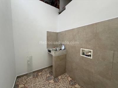 Casa de 2 alcobas en venta en Robledo Villa SofaA, Medellín, 75 m² · foto 6 de 13