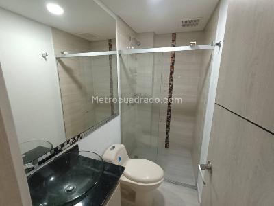 Apartamento de 3 alcobas en arriendo en Belen Rosales, Medellín, 120 m² · foto 8 de 17