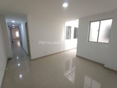 Apartamento de 3 alcobas en arriendo en Belen Rosales, Medellín, 120 m² · foto 9 de 17