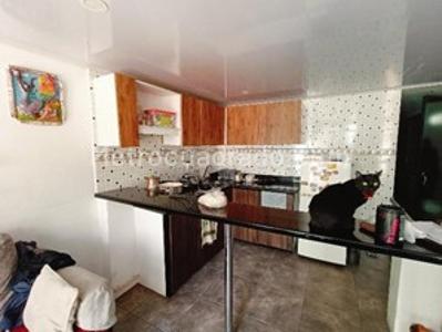 Casa de 5 alcobas en venta en Villa Teresita, Bogotá, 211 m² · foto 8 de 13