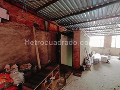 Casa de 5 alcobas en venta en Villa Teresita, Bogotá, 211 m² · foto 12 de 13