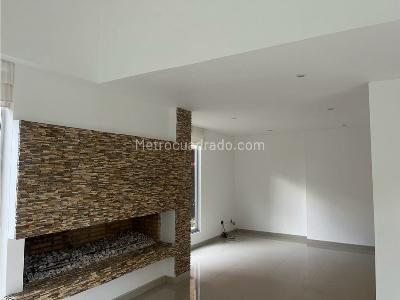 Casa de 4 alcobas en venta en Balsa, Chía, 355 m² · foto 4 de 20