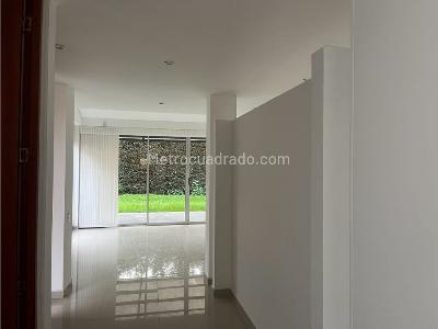 Casa de 4 alcobas en venta en Balsa, Chía, 355 m² · foto 8 de 20