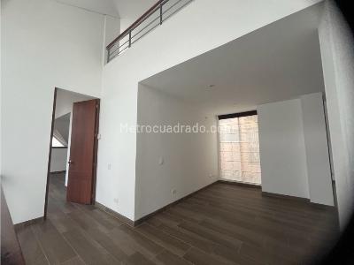 Casa de 4 alcobas en venta en Balsa, Chía, 355 m² · foto 13 de 20