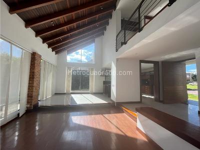 Casa de 4 alcobas en venta en Bojaca, Chía, 290 m² · foto 2 de 20