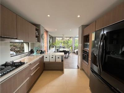 Casa de 3 alcobas en venta en Autopista Cajica Chia, Chía, 220 m² · foto 11 de 20