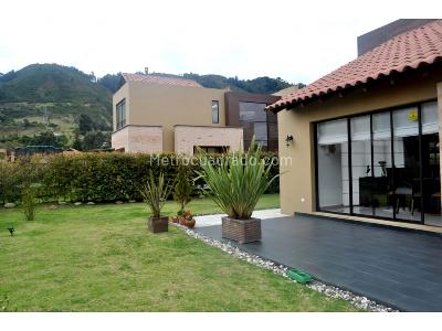 Casa de 4 alcobas en venta en Cerca De Piedra, Chía, 441 m² · foto 6 de 20