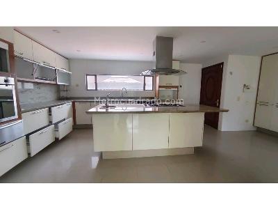Casa de 5 alcobas en arriendo en Autopista Cajica Chia, Chía, 520 m² · foto 4 de 20