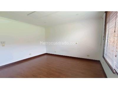 Casa de 5 alcobas en arriendo en Autopista Cajica Chia, Chía, 520 m² · foto 17 de 20