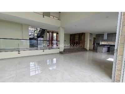 House for rent in Yerbabuena, Chía